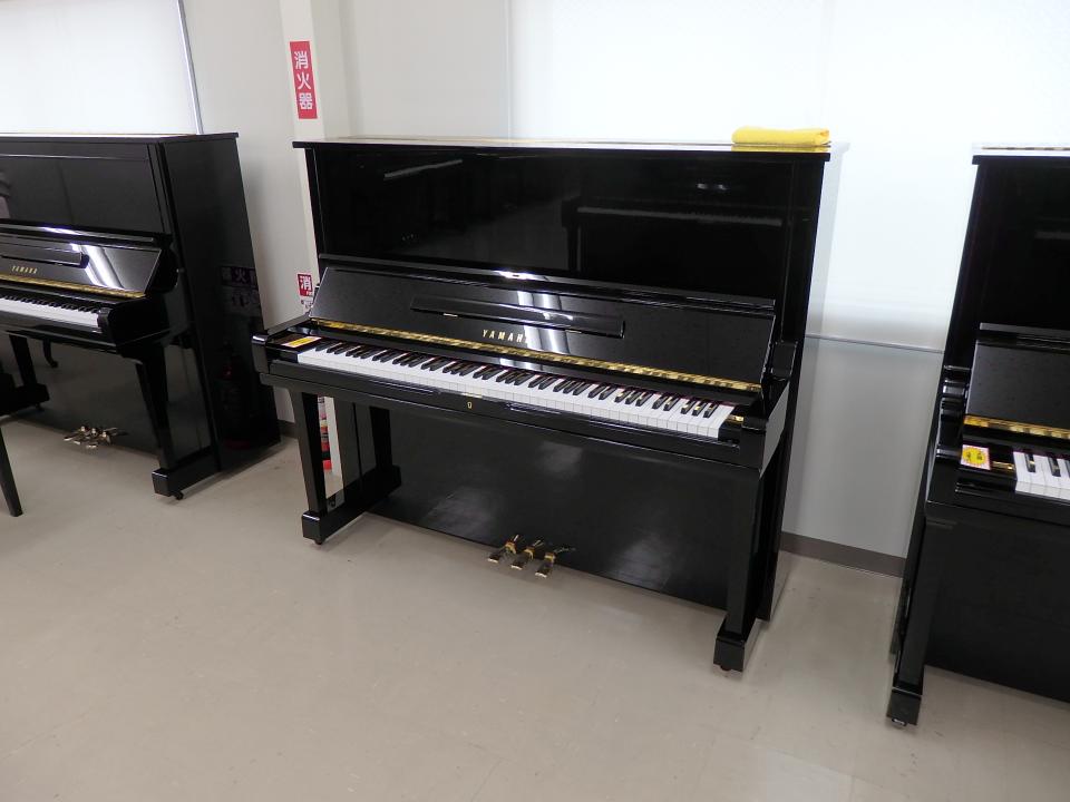 黒塗りピアノ一覧 | ピアノ家具センター